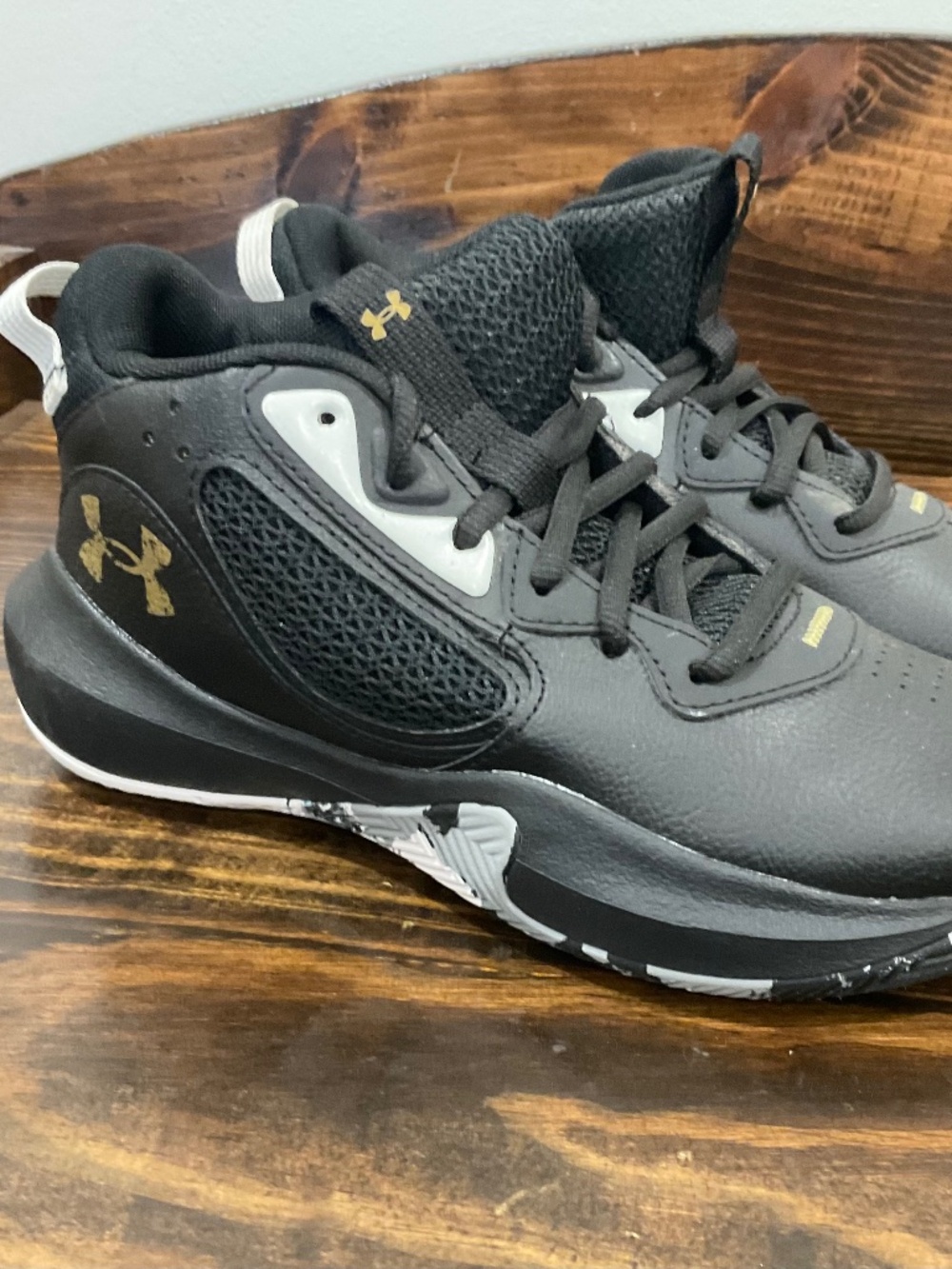 Boy Under Armor Shoes